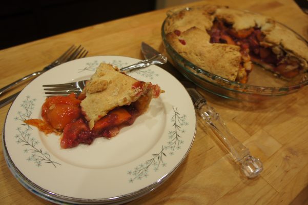 Apricot Foldover Pie // Serious Crust